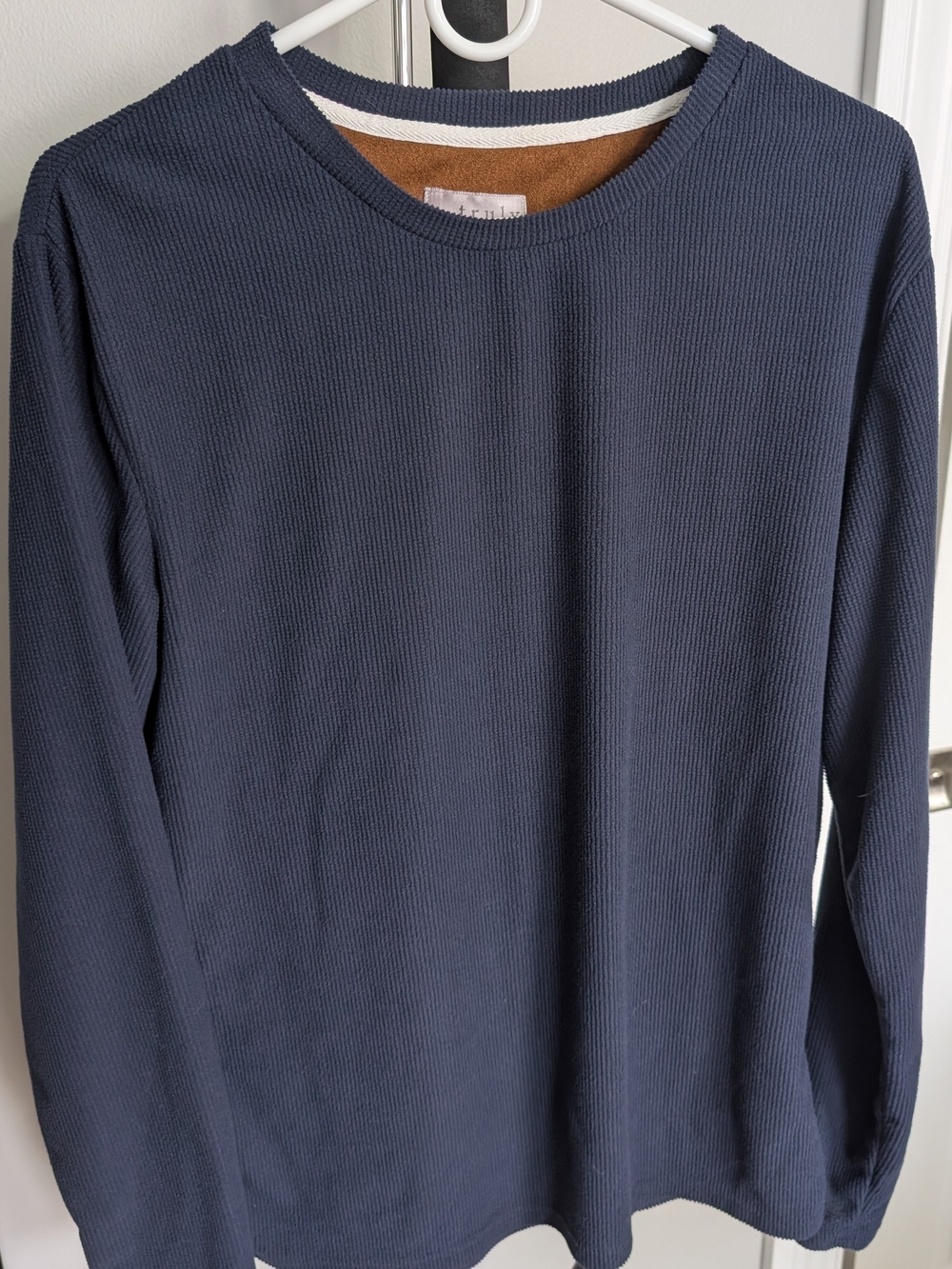 TRULY Men's Navy Crewneck Sweater